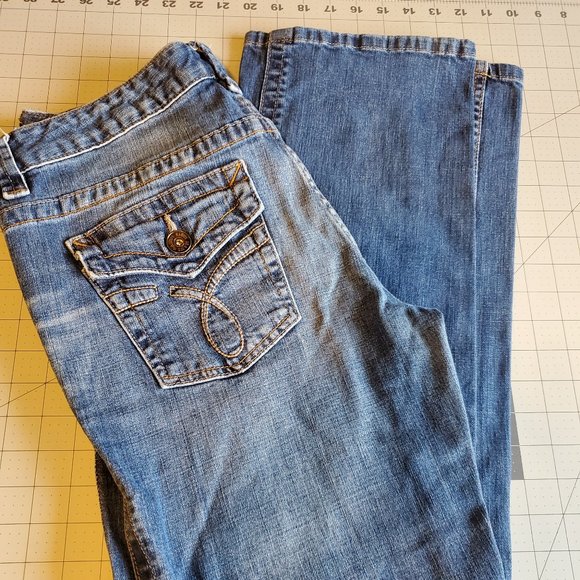 Calvin Klein Bootcut Jeans - Picture 2 of 16